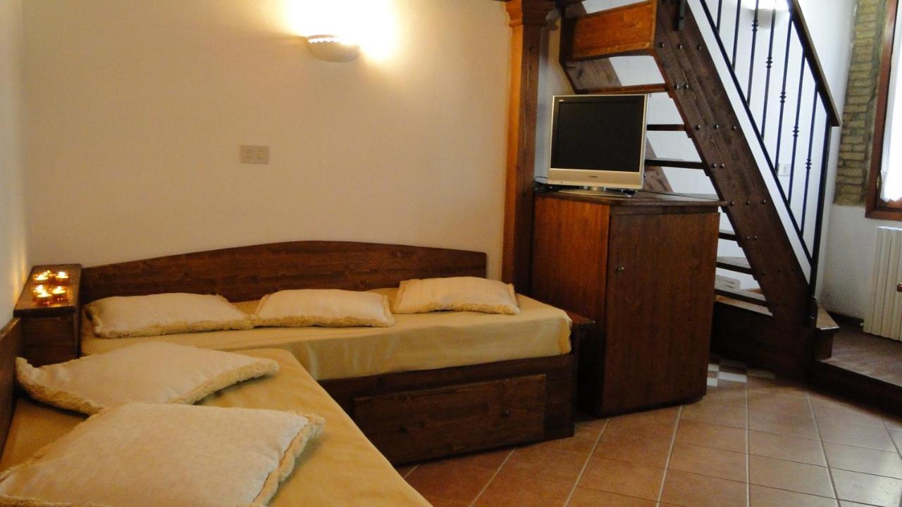 Romantic Venetian Atmosphere Apartment ห้อง รูปภาพ